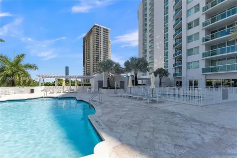 19400 Turnberry Way Aventura FL 33180