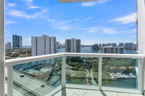 19400 Turnberry Way Aventura FL 33180