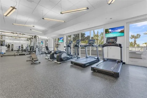 19400 Turnberry Way Aventura FL 33180