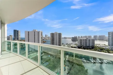 19400 Turnberry Way Aventura FL 33180