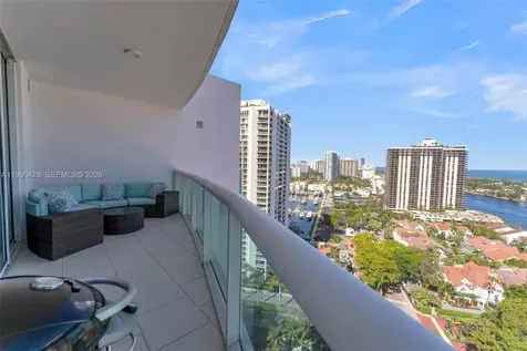 19400 Turnberry Way Aventura FL 33180
