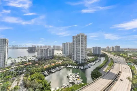 19400 Turnberry Way Aventura FL 33180