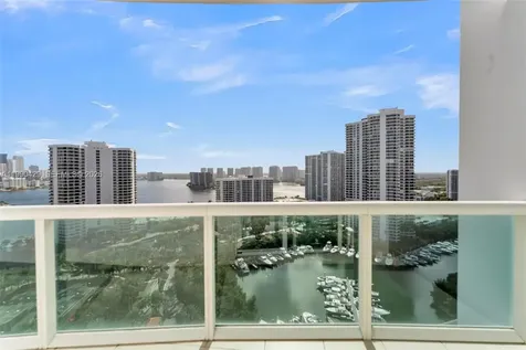 19400 Turnberry Way Aventura FL 33180
