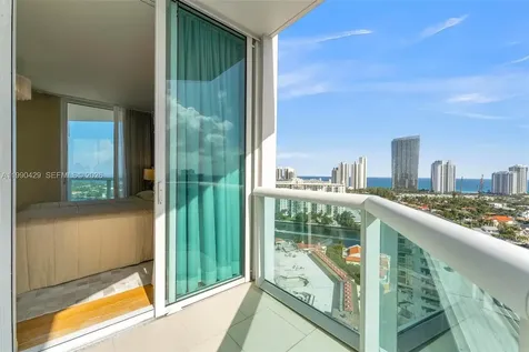 19400 Turnberry Way Aventura FL 33180