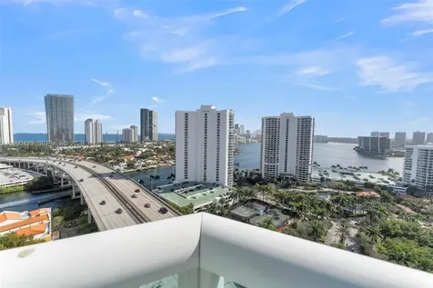 19400 Turnberry Way Aventura FL 33180