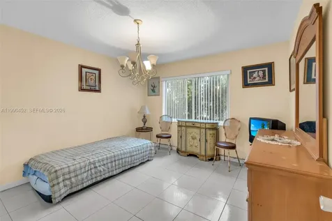 1965 S Ocean Boulevard Lauderdale By The Sea FL 33062