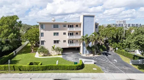 1965 S Ocean Boulevard Lauderdale By The Sea FL 33062