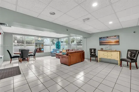 1965 S Ocean Boulevard Lauderdale By The Sea FL 33062