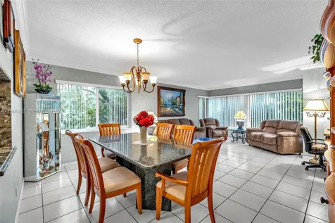 1965 S Ocean Boulevard Lauderdale By The Sea FL 33062