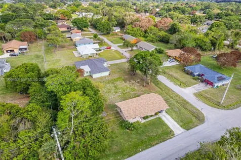 3804 Avenue M Fort Pierce FL 34947