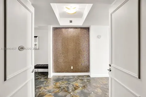18101 Collins Sunny Isles Beach FL 33160