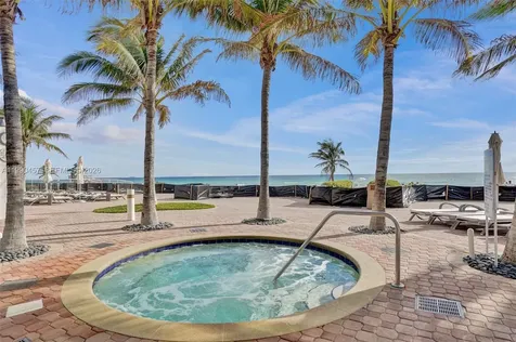 18101 Collins Avenue Sunny Isles Beach FL 33160