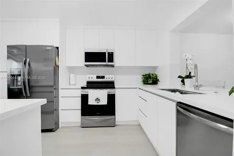 700 SW 137th Avenue Pembroke Pines FL 33027