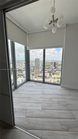 Miami FL 33137
