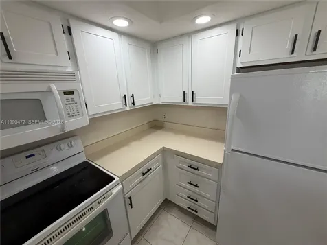 3330 N Pinewalk Drive N Margate FL 33063