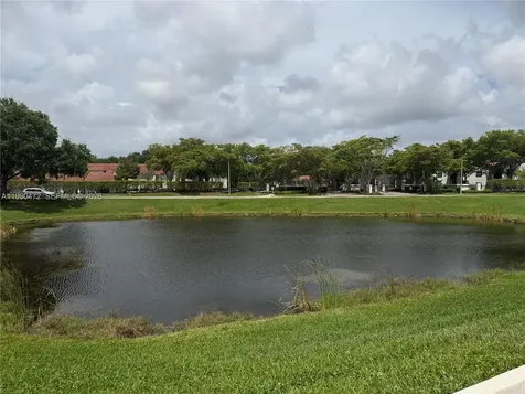 3330 N Pinewalk Drive N Margate FL 33063
