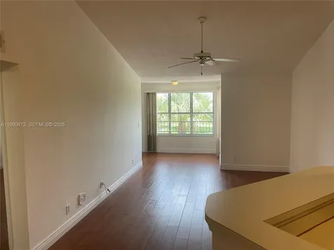 3330 N Pinewalk Drive N Margate FL 33063
