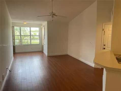 3330 N Pinewalk Drive N Margate FL 33063