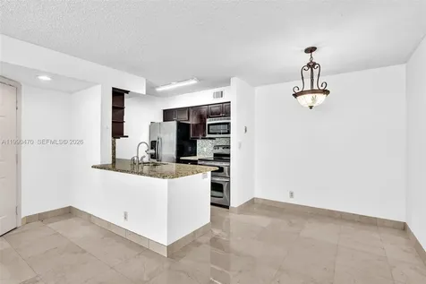 2796 S University Drive Davie FL 33328