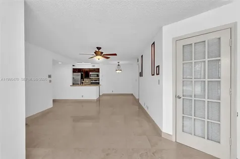 2796 S University Drive Davie FL 33328