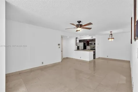2796 S University Drive Davie FL 33328