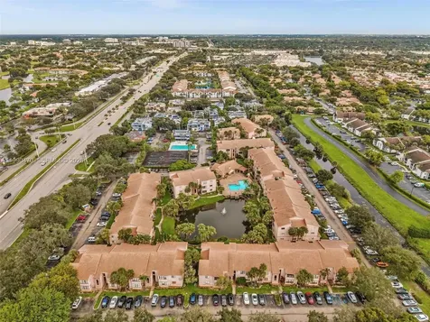 2796 S University Drive Davie FL 33328