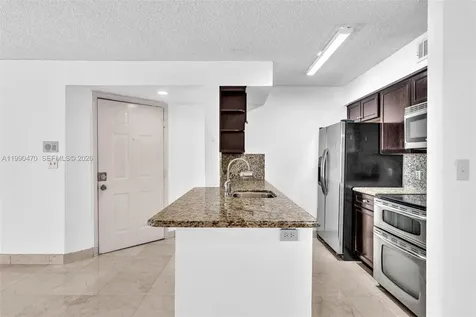 2796 S University Drive Davie FL 33328