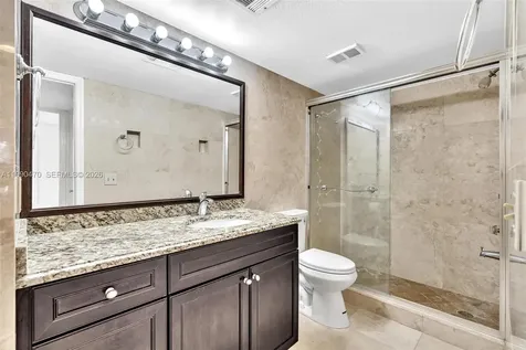 2796 S University Drive Davie FL 33328