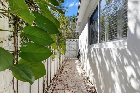 711 NE 72nd Terrace Miami FL 33138