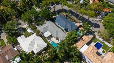 711 NE 72nd Terrace Miami FL 33138