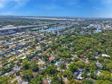 2415 SW 18th Court Fort Lauderdale FL 33312
