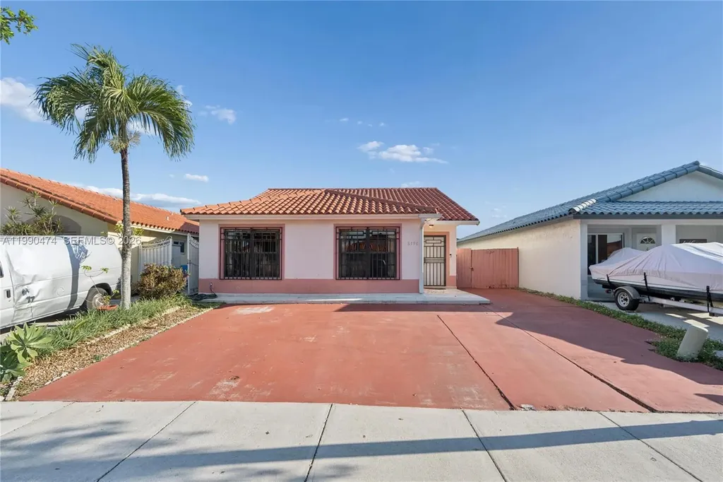 8798 NW 111th Terrace Hialeah Gardens FL 33018