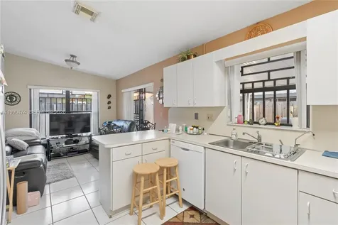 8798 NW 111th Terrace Hialeah Gardens FL 33018