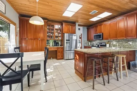 9521 NW 31st Place Sunrise FL 33351