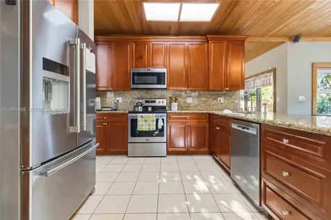 9521 NW 31st Place Sunrise FL 33351