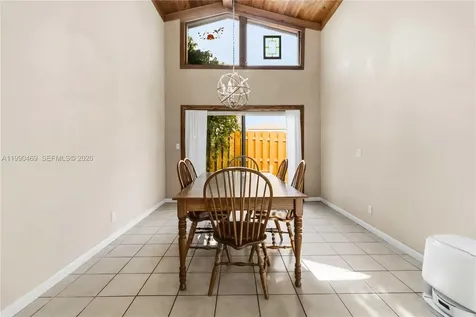 9521 NW 31st Place Sunrise FL 33351