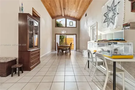 9521 NW 31st Place Sunrise FL 33351