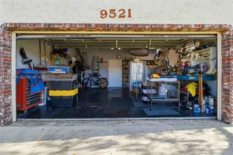9521 NW 31st Place Sunrise FL 33351