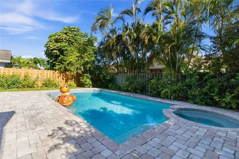 9521 NW 31st Place Sunrise FL 33351