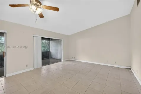 10424 NW 70th Court Tamarac FL 33321
