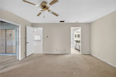 10424 NW 70th Court Tamarac FL 33321