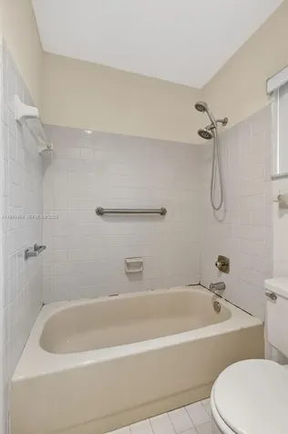 10424 NW 70th Court Tamarac FL 33321