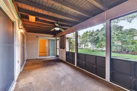 10424 NW 70th Court Tamarac FL 33321