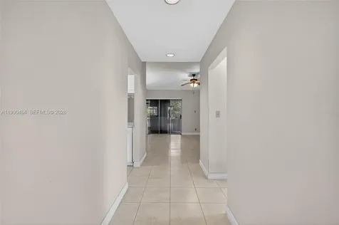10424 NW 70th Court Tamarac FL 33321