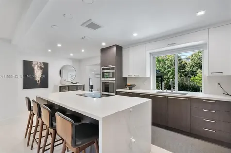 261 NE 47th Street Miami FL 33137