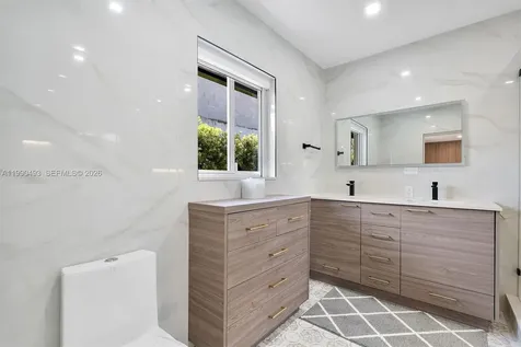 261 NE 47th Street Miami FL 33137