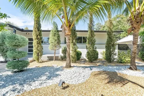 261 NE 47th Street Miami FL 33137