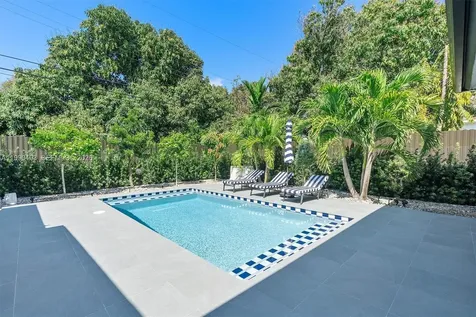 261 NE 47th Street Miami FL 33137