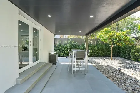 261 NE 47th Street Miami FL 33137
