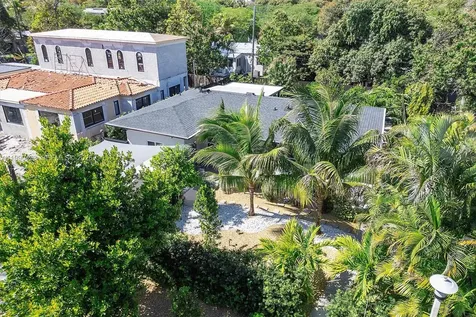 261 NE 47th Street Miami FL 33137